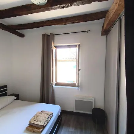 Apartament Calme Au Coeur De *