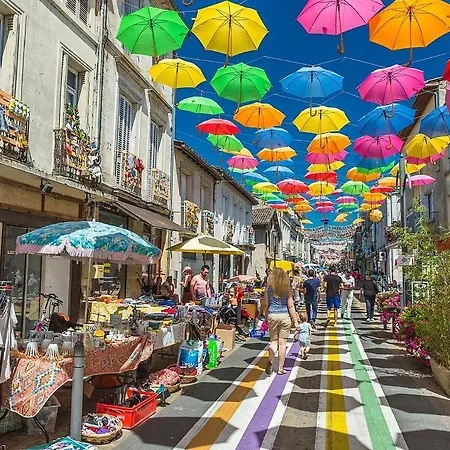 Apartament Calme Au Coeur De *